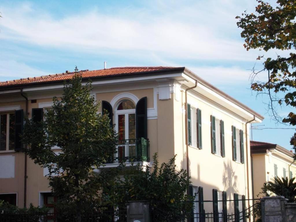 B&B Rossana Carrara Exterior foto